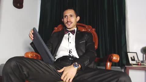 Snapshot of xxxhome_alonexxx chatting on December 24, 2024, 12:44 pm Kev online show from December 24, 2024, 12:44 pm