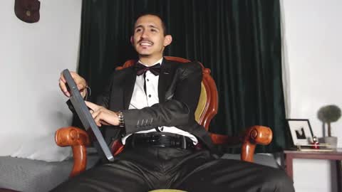 Snapshot of xxxhome_alonexxx chatting on December 24, 2024, 7:55 pm Kev online show from December 24, 2024, 7:55 pm