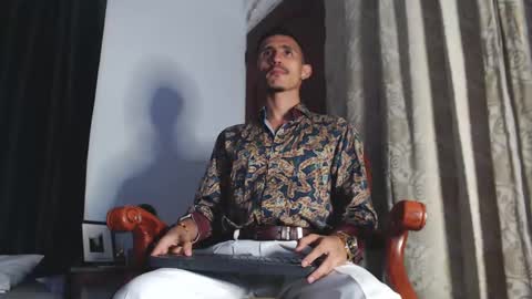 Snapshot of xxxhome_alonexxx chatting on January 5, 2025, 7:39 pm Kev online show from January 5, 2025, 7:39 pm
