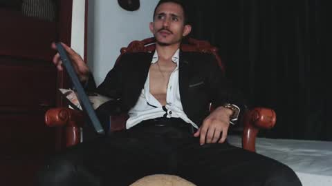 Snapshot of xxxhome_alonexxx chatting on February 7, 2025, 10:41 pm Kev online show from February 7, 2025, 10:41 pm