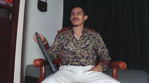 Snapshot of xxxhome_alonexxx chatting on February 9, 2025, 7:52 pm Kev online show from February 9, 2025, 7:52 pm
