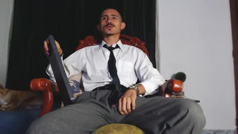 Snapshot of xxxhome_alonexxx chatting on February 26, 2025, 7:38 pm Kev online show from February 26, 2025, 7:38 pm