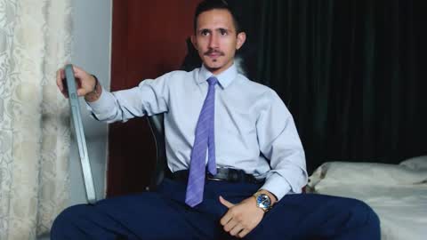 Snapshot of xxxhome_alonexxx chatting on September 17, 2025, 7:48 pm Kev online show from September 17, 2025, 7:48 pm