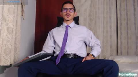 Snapshot of xxxhome_alonexxx chatting on September 26, 2025, 7:29 pm Kev online show from September 26, 2025, 7:29 pm
