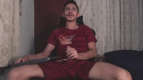 Snapshot of xxxhome_alonexxx chatting on October 8, 2025, 9:01 pm Kev online show from October 8, 2025, 9:01 pm