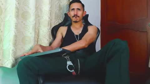 Snapshot of xxxhome_alonexxx chatting on May 21, 2026, 8:05 pm Kev online show from May 21, 2026, 8:05 pm
