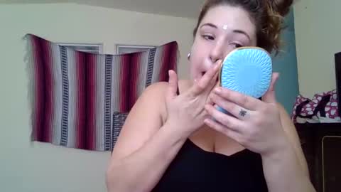 xxxlacylaurent544586 online show from November 18, 2025, 6:56 pm