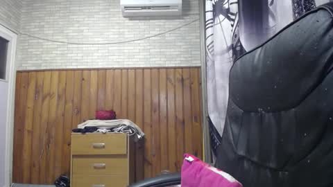 Snapshot of xxxnewlywedsxxx chatting on February 7, 2026, 7:06 pm Lana online show from February 7, 2026, 7:06 pm