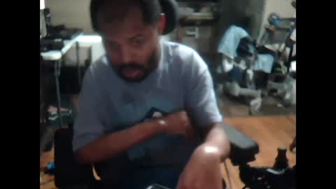 Snapshot of xxxonwheelz chatting on September 26, 2025, 9:41 pm xxxonwheelz online show from September 26, 2025, 9:41 pm