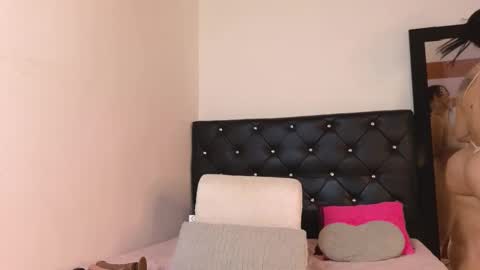 Snapshot of xxxtatianabustyxxx chatting on September 9, 2025, 4:06 pm xxxtatianabustyxxx online show from September 9, 2025, 4:06 pm