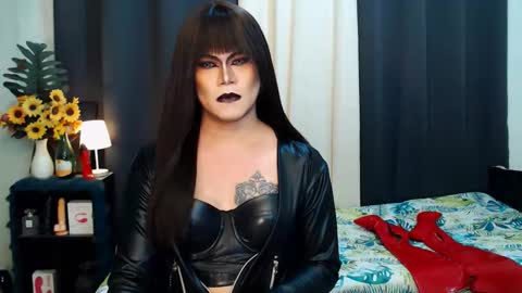 QueenMarina online show from October 30, 2025, 10:32 pm