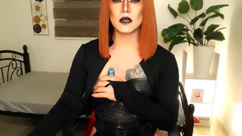Snapshot of xyournightmarequeenx chatting on May 5, 2026, 8:28 pm QueenMarina online show from May 5, 2026, 8:28 pm