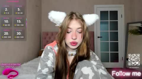 Snapshot of y0ung_lina18 chatting on September 30, 2025, 10:09 am Lina online show from September 30, 2025, 10:09 am