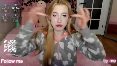 Snapshot of y0ung_lina18 chatting on November 26, 2025, 3:46 pm Lina online show from November 26, 2025, 3:46 pm