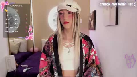 Yaki online show from April 17, 2026, 4:04 am