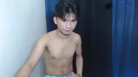 yami_sukehiroxxx online show from November 6, 2025, 2:29 pm