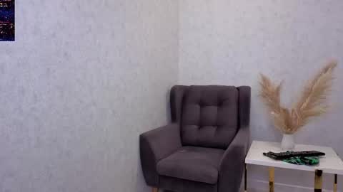 Yana  online show from November 15, 2025, 10:26 pm