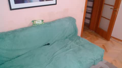 yang_1004 online show from April 3, 2026, 9:18 am