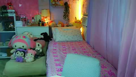 Snapshot of yang_audreylone chatting on July 4, 2026, 12:39 am YANG AUDREY LONE online show from July 4, 2026, 12:39 am