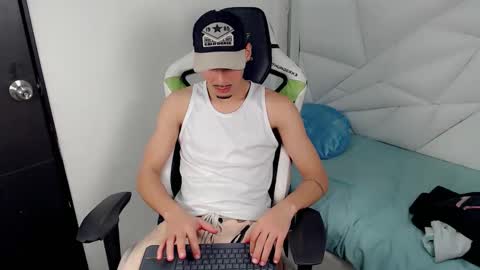 Snapshot of yankees_ chatting on November 17, 2025, 4:51 am DANILO P online show from November 17, 2025, 4:51 am