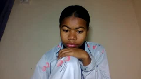 Snapshot of yannick_01 chatting on July 13, 2026, 8:28 am yannick_01 online show from July 13, 2026, 8:28 am