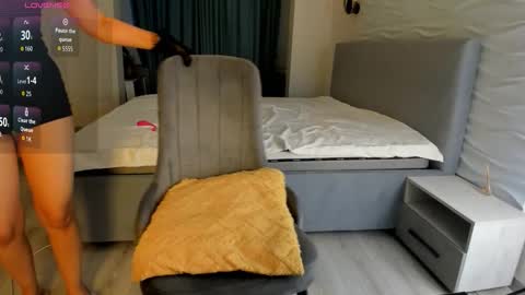 Yana online show from October 27, 2025, 1:31 am