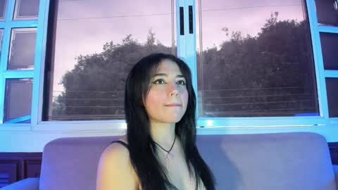 yara_shiine online show from December 15, 2025, 11:47 am