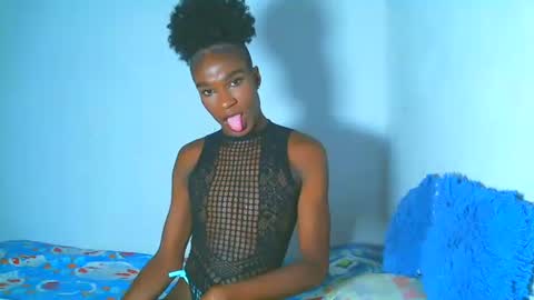 YARITHZA online show from January 17, 2025, 6:54 pm