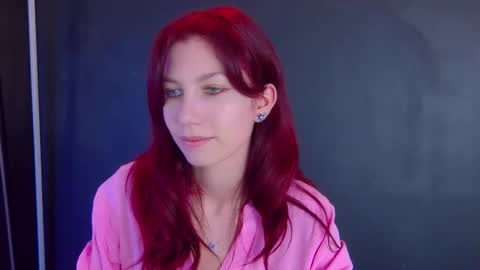 Snapshot of yasemina_ chatting on February 18, 2026, 11:01 pm Yase online show from February 18, 2026, 11:01 pm