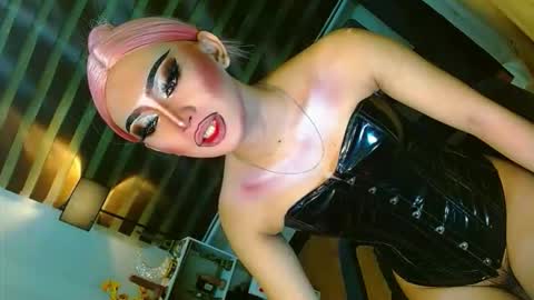 miss yasii online show from May 22, 2026, 1:17 pm