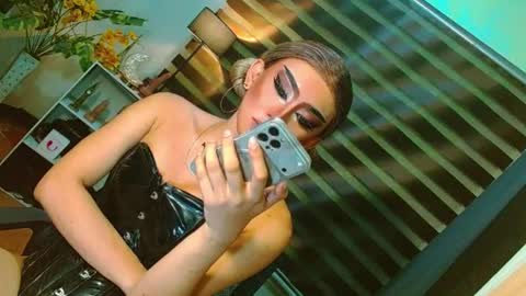Snapshot of yasii19 chatting on July 2, 2026, 12:44 pm miss yasii online show from July 2, 2026, 12:44 pm