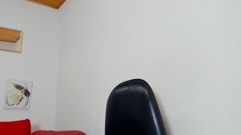 Yasemin online show from December 4, 2025, 11:30 am