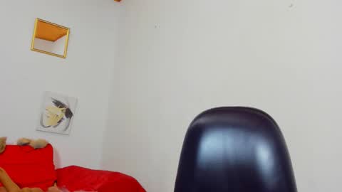 Yasemin online show from January 9, 2026, 10:18 am