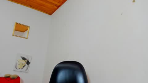 Yasemin online show from January 10, 2026, 10:17 am