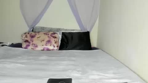 Yasmina online show from October 17, 2025, 12:36 am