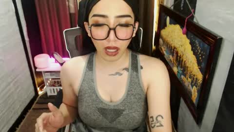 yassiered online show from May 17, 2026, 9:06 am