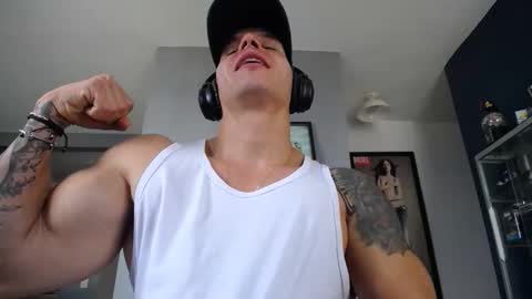 yahto online show from October 30, 2025, 6:30 pm