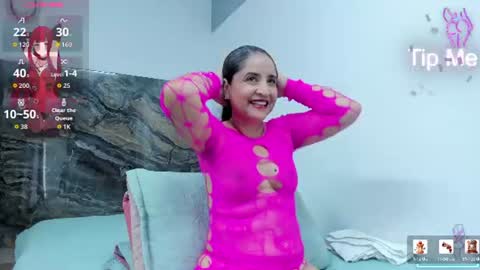 Snapshot of yaya____ chatting on July 2, 2026, 12:22 pm yaya____ online show from July 2, 2026, 12:22 pm