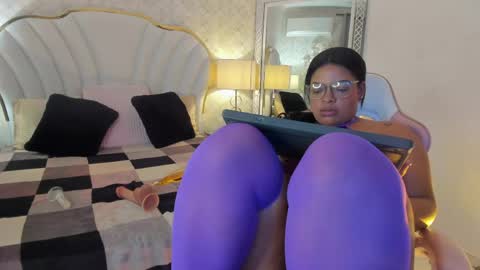  YazminJenner  online show from April 11, 2026, 8:07 am