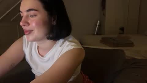 rina online show from October 2, 2025, 8:49 pm