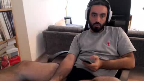 yeeaahoo online show from October 14, 2025, 6:58 am