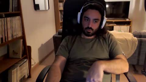 yeeaahoo online show from April 15, 2026, 7:58 pm