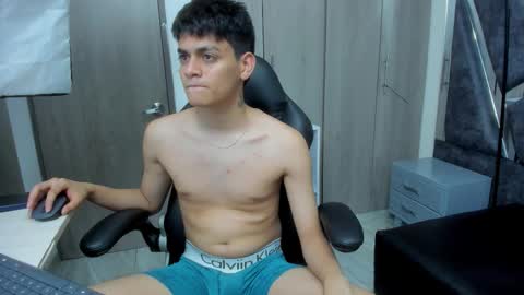 yef_thinn online show from January 8, 2026, 4:04 am