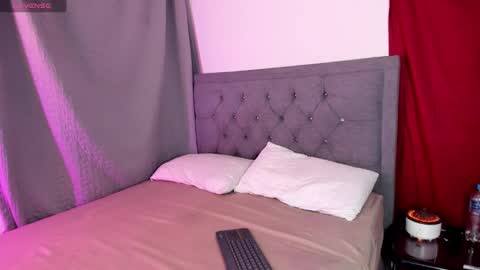 Yei - Cod. Every day tomorrow and afternoon online show from March 18, 2026, 3:53 am