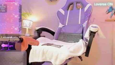 yeika_foxy online show from February 20, 2025, 2:13 pm