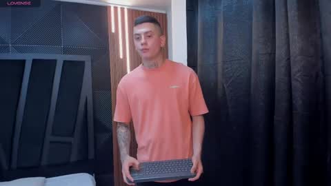 Snapshot of yeiko_romero_ chatting on March 7, 2025, 5:28 pm YEIKO ROMERO online show from March 7, 2025, 5:28 pm