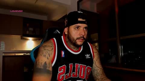 yeikoe1 online show from January 7, 2026, 2:03 am