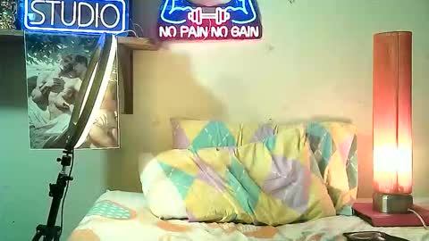 yeisoncastellanos1999 online show from January 11, 2026, 1:43 am