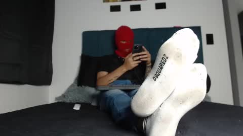 yeisongomezz online show from September 29, 2025, 3:11 am