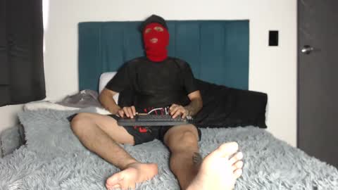 yeisongomezz online show from October 5, 2025, 8:51 pm